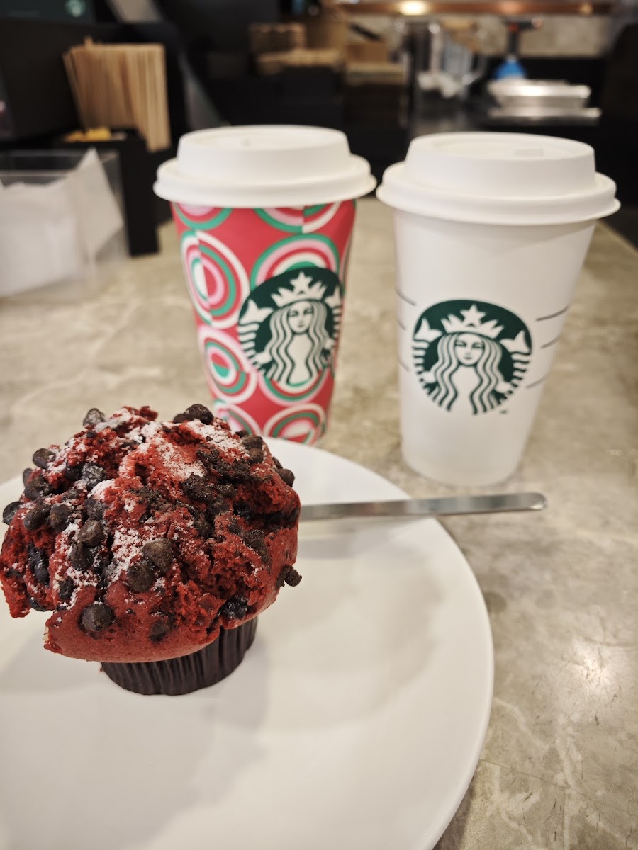 Starbucks (The Gateway Tower 2) Photos 2